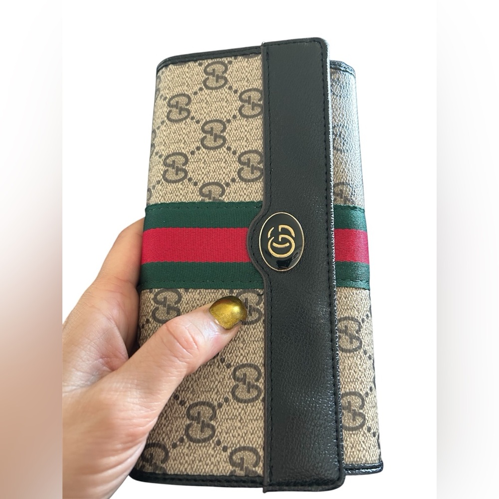Authentic Gucci Wallet